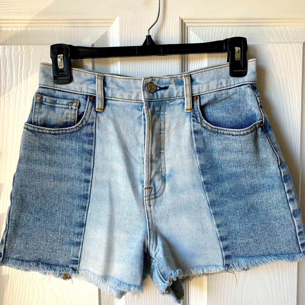 PACSUN Jean shorts size 26 with button up